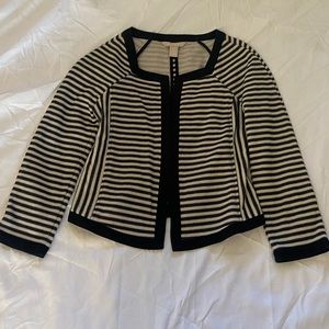 Banana Republic Women Blazer. Size 0. Excellent Conditions.